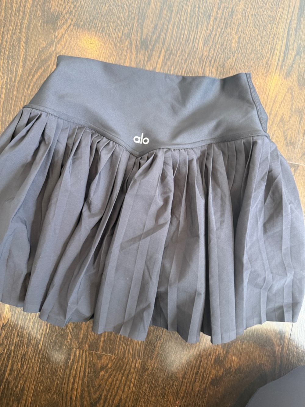 ALO Yoga Black Pleated Skater Skirt - Picture 3 of 4